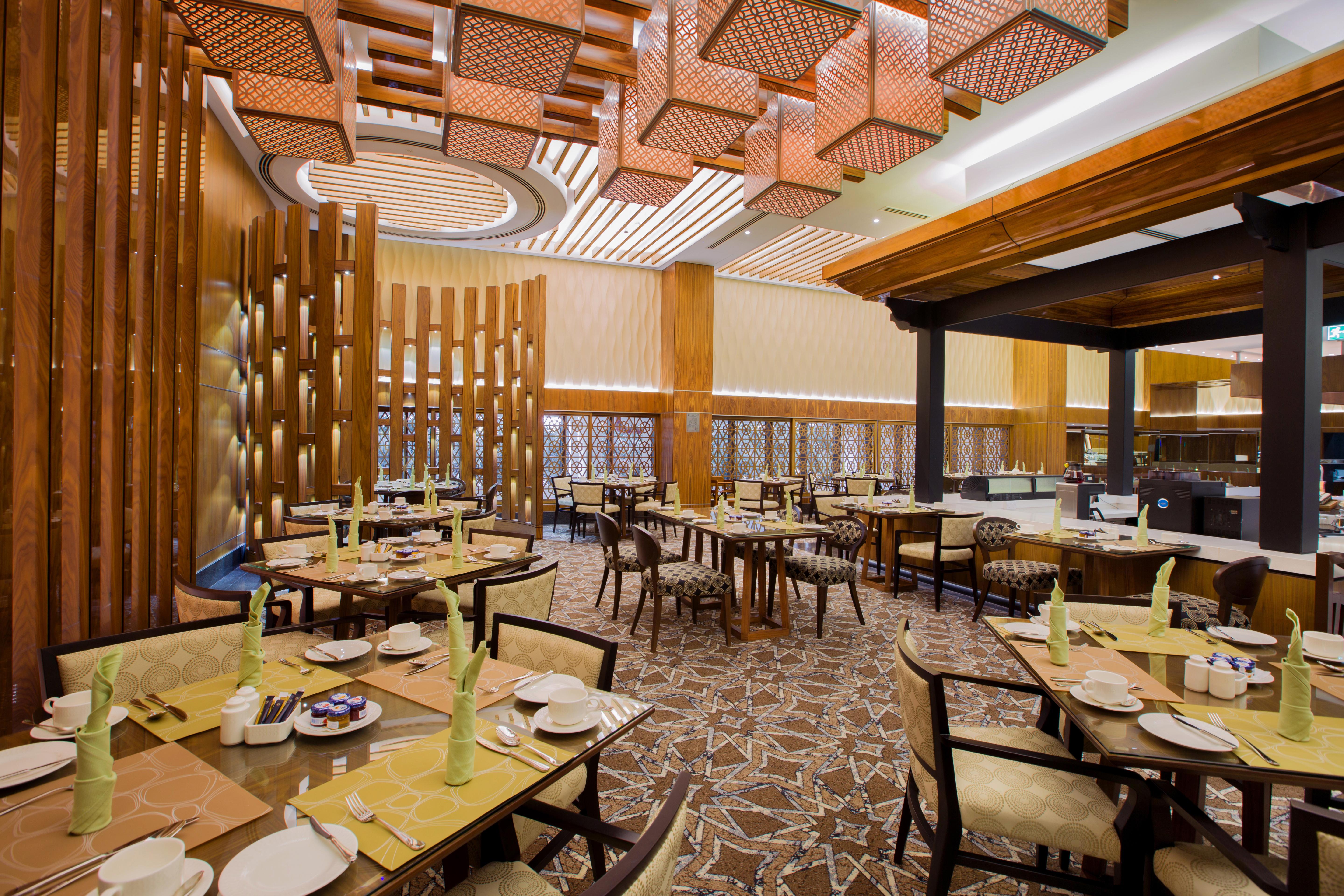 Ayla Grand Hotel Al Ain Exterior photo The restaurant